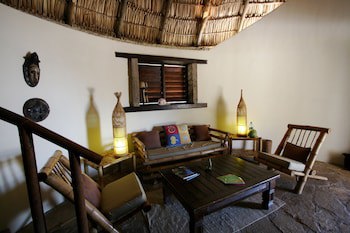 Hotel Punta Teonoste