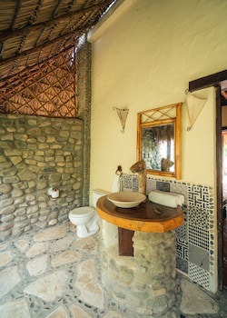 Hotel Punta Teonoste
