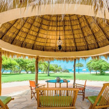 Hotel Punta Teonoste