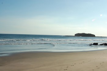 Hotel Punta Teonoste