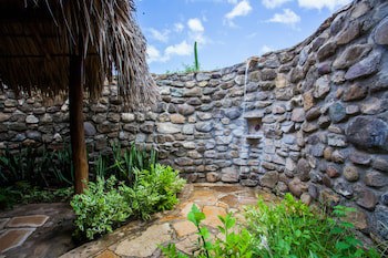 Hotel Punta Teonoste