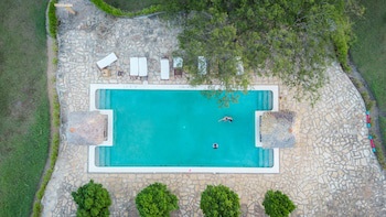 Hotel Punta Teonoste