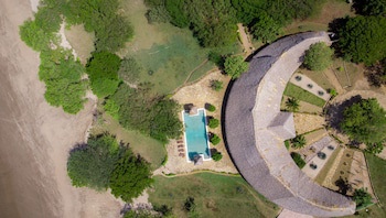 Hotel Punta Teonoste