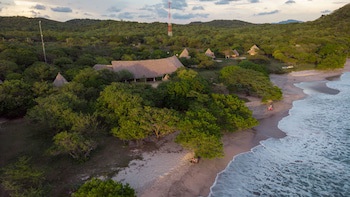 Hotel Punta Teonoste
