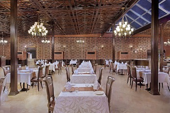 Ezdan Hotel