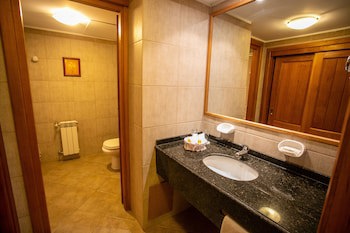 Huinid Bustillo Hotel & Spa