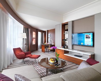 One World Hotel