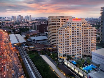 One World Hotel