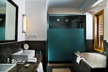 Dolce By Wyndham Camporeal Lisboa