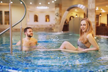 Carlsbad Plaza Medical Spa & Wellness Hotel