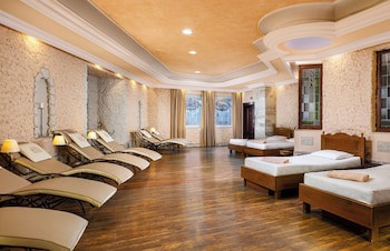 Carlsbad Plaza Medical Spa & Wellness Hotel