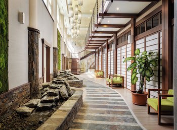 Carlsbad Plaza Medical Spa & Wellness Hotel