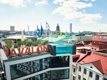 Avalon Hotel