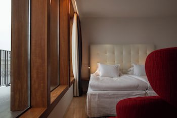 Avalon Hotel