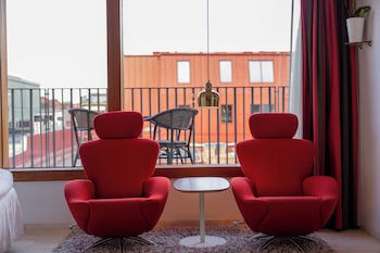 Avalon Hotel