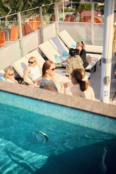 Avalon Hotel