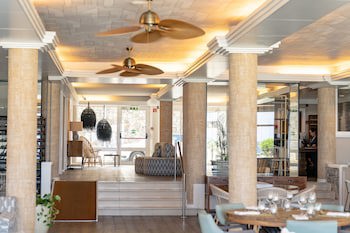 Vila Baleira Suites