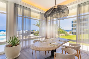 Vila Baleira Suites