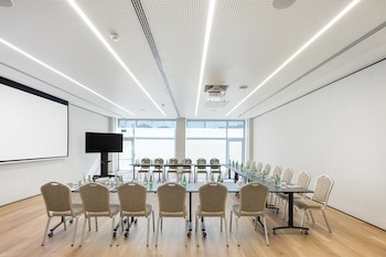 Crowne Plaza Caparica Lisbon, An Ihg Hotel