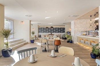 Crowne Plaza Caparica Lisbon, An Ihg Hotel