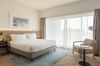 Crowne Plaza Caparica Lisbon, An Ihg Hotel