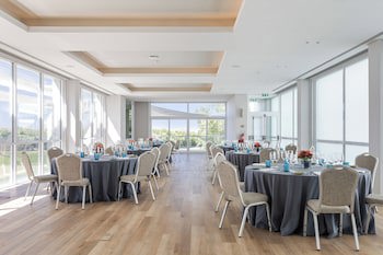 Crowne Plaza Caparica Lisbon, An Ihg Hotel