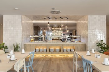 Crowne Plaza Caparica Lisbon, An Ihg Hotel