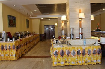 Djeuga Palace
