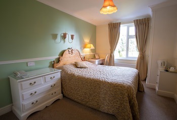 Fines Bayliwick Hotel