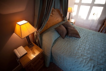 Fines Bayliwick Hotel