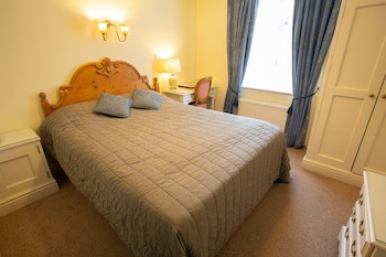 Fines Bayliwick Hotel