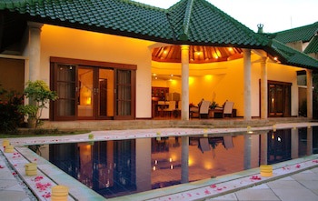 Bali Emerald Villas