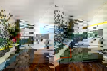 Nirvana Cosmopolitan