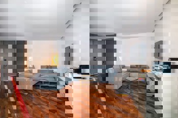 Nirvana Cosmopolitan