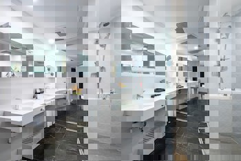 Nirvana Cosmopolitan