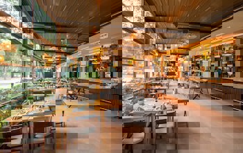 Nirvana Cosmopolitan