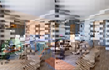 Nirvana Cosmopolitan