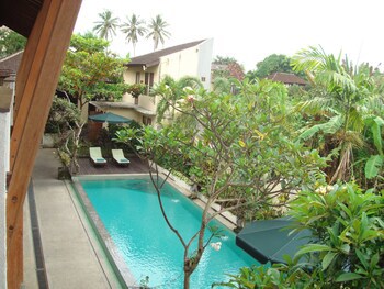 Aniniraka Resort & Spa