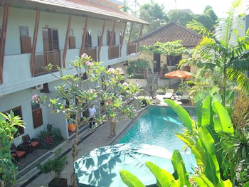 Aniniraka Resort & Spa