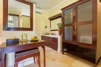 Aniniraka Resort & Spa