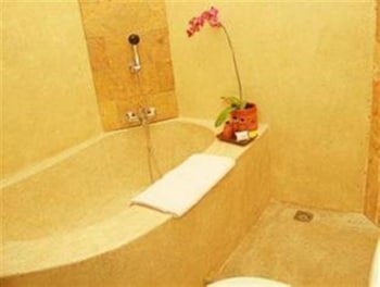 Aniniraka Resort & Spa