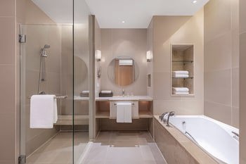 Courtyard By Marriott Bangkok