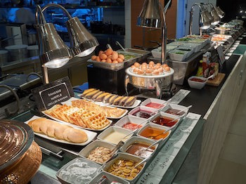 Courtyard By Marriott Bangkok