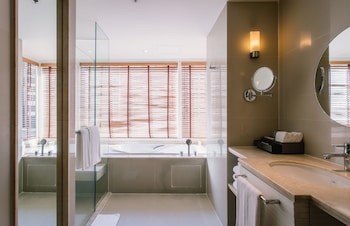 Courtyard By Marriott Bangkok