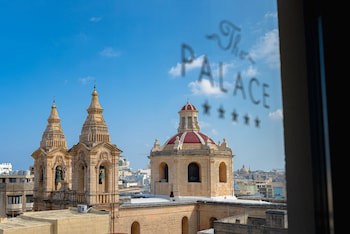 Ax The Palace