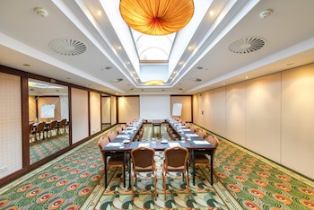 Lindner Hotel Prague Castle, Part Of Jdv By Hyatt
