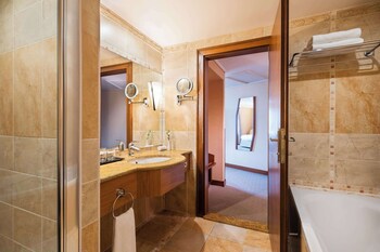 Lindner Hotel Prague Castle, Part Of Jdv By Hyatt