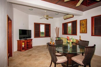 Sheriva Luxury Villas And Suites