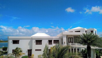 Sheriva Luxury Villas And Suites