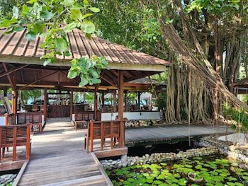 Filitheyo Island Resort